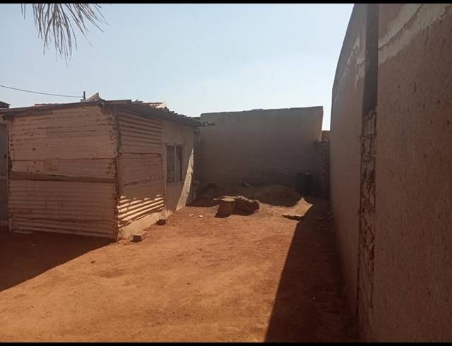 2 BEDROOM HOUSE FOR SALE IN SOSHANGUVE SOUTH